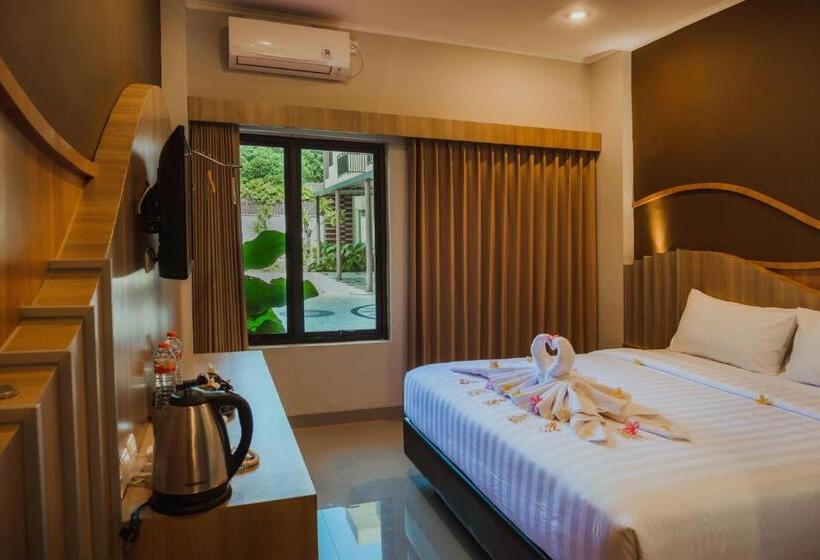 اتاق سوپریور, Panfila