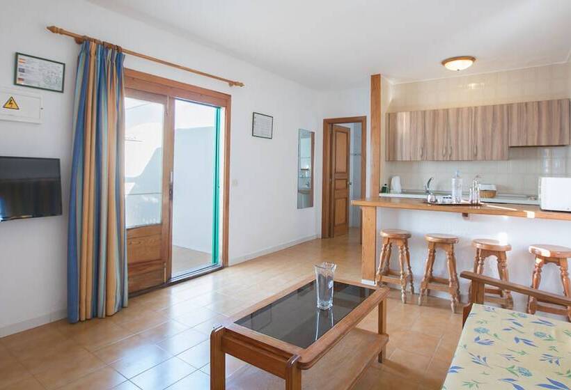 شقة غرفة واحدة, Apartamentos Celeste