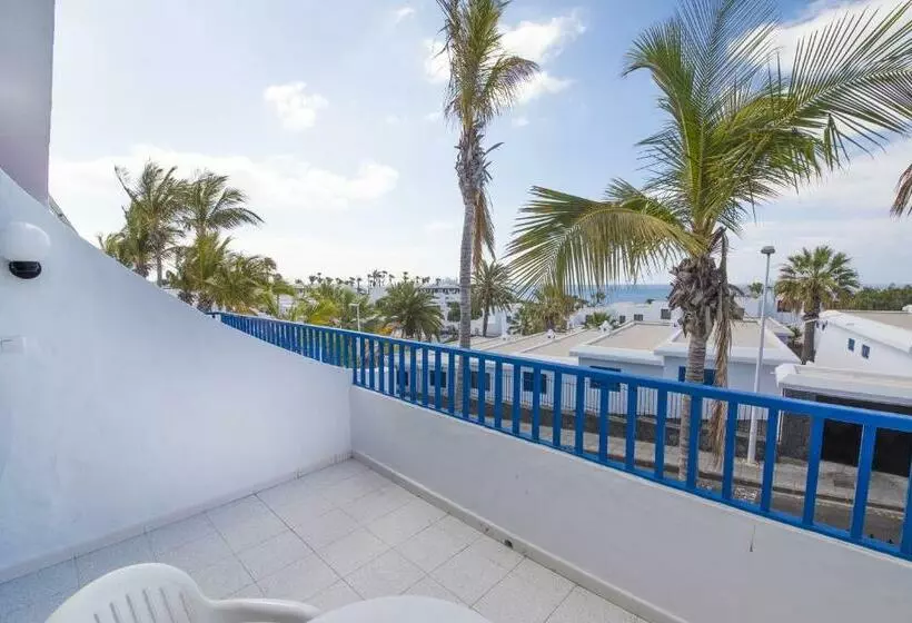 1 Bedroom Apartment Sea View