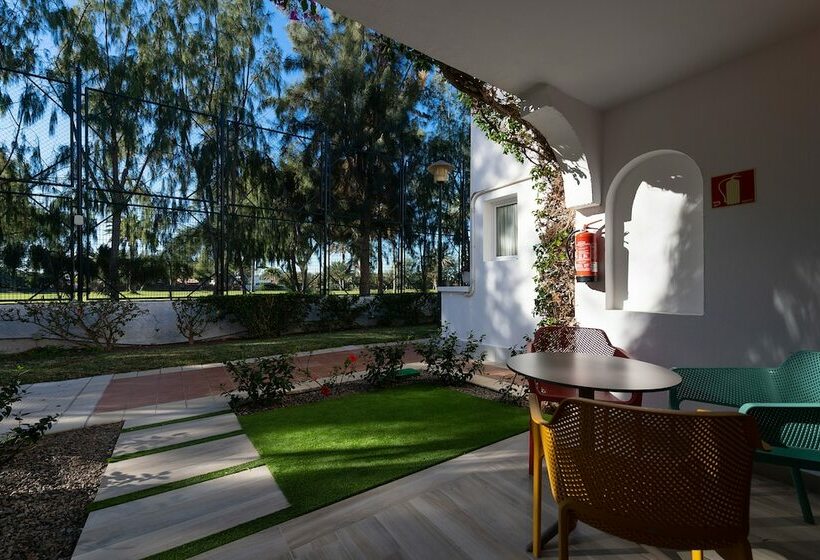 בקתה סופריור, Bungalows Cordial Green Golf