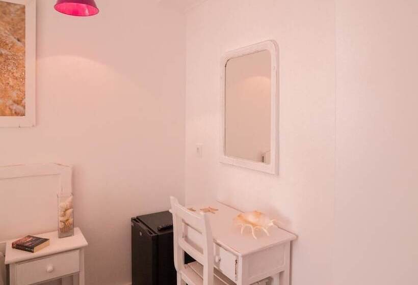 标准间带露台, Hostal Sunset Ibiza