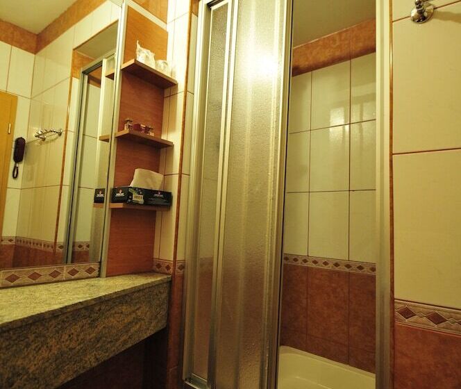 Номер Стандарт, Ambassador