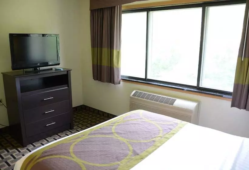 Sviitti, Americinn By Wyndham West Burlington