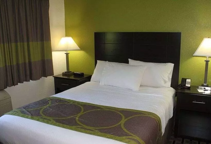Sviitti, Americinn By Wyndham West Burlington