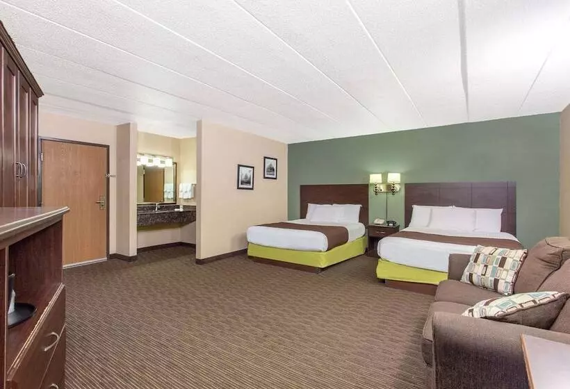 Deluxe-huone, Americinn By Wyndham West Salem