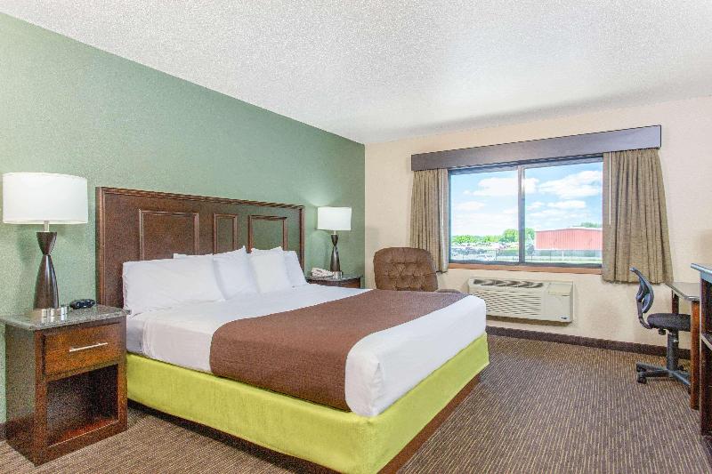 غرفة قياسية سرير كينج, Americinn By Wyndham West Salem