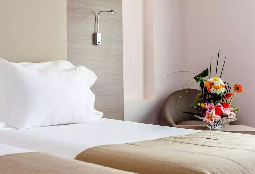 اتاق استاندارد با چشم‌انداز باغ, Amadil Ocean Club