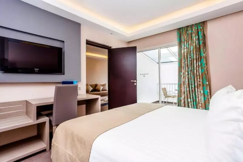 سوییت جونیور با چشم‌انداز دریا, Amadil Ocean Club