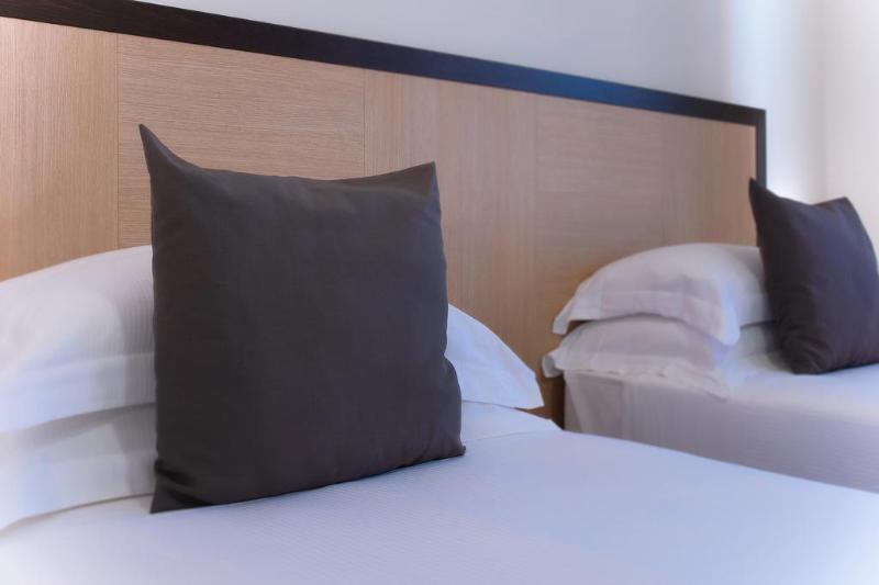 اتاق استاندارد, Cdh Hotel Modena