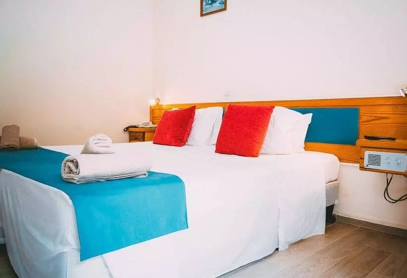 Standard Room, Chrysland