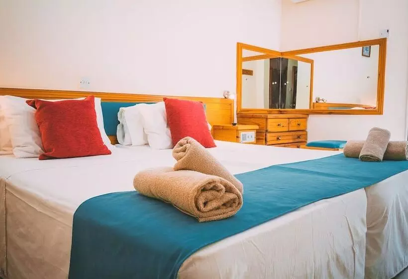 Standard Room, Chrysland