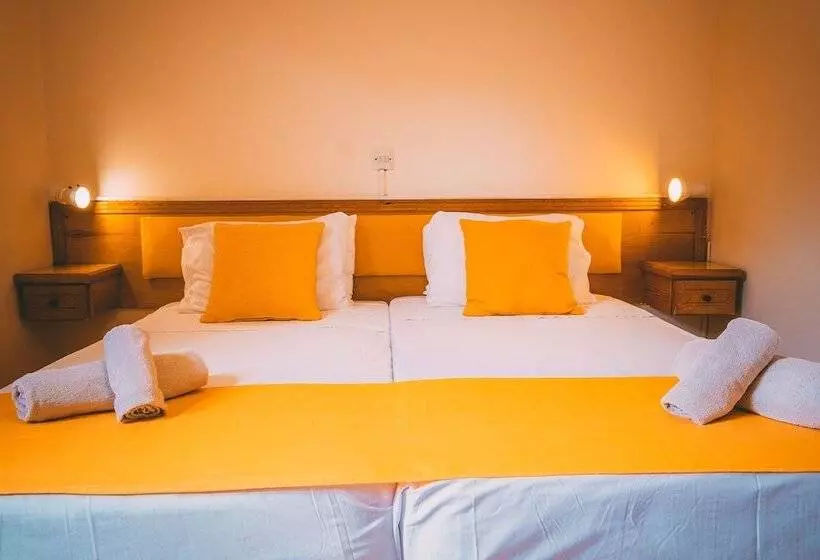 Standard Quadruple Room, Chrysland