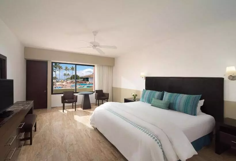 اتاق استاندارد با چشم‌انداز استخر, El Cid Castilla Beach