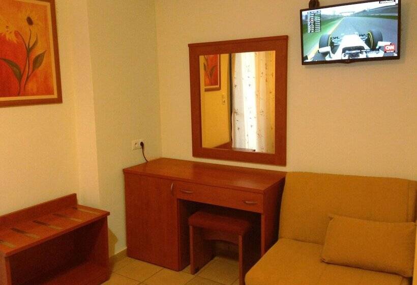 Номер Стандарт Трехместный, Kronio