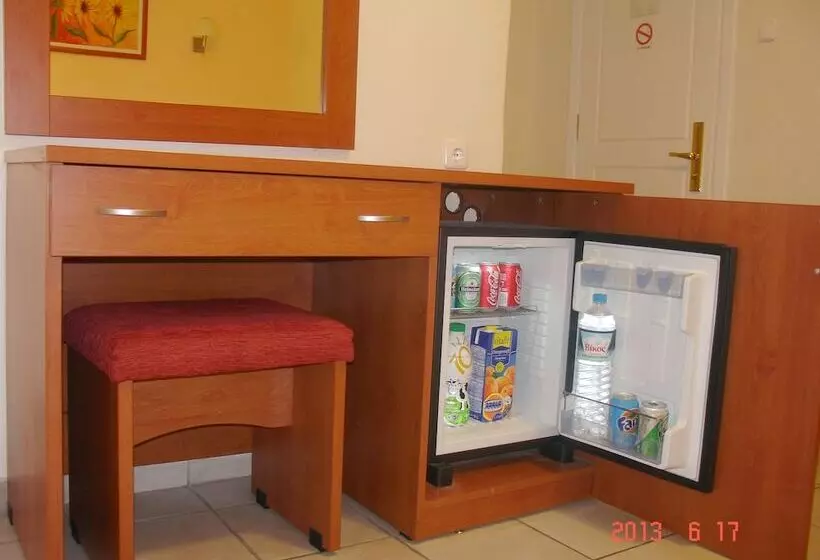 スタンダード４人部屋, Kronio