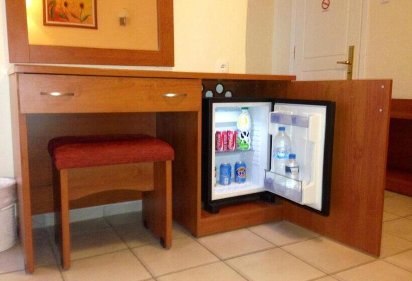 Номер Стандарт Трехместный, Kronio