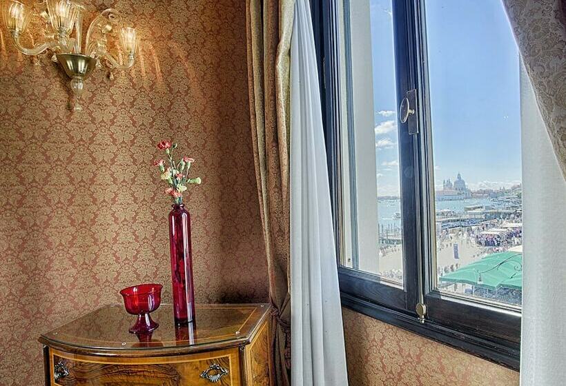 سوئیت کلاسیک, Locanda Vivaldi