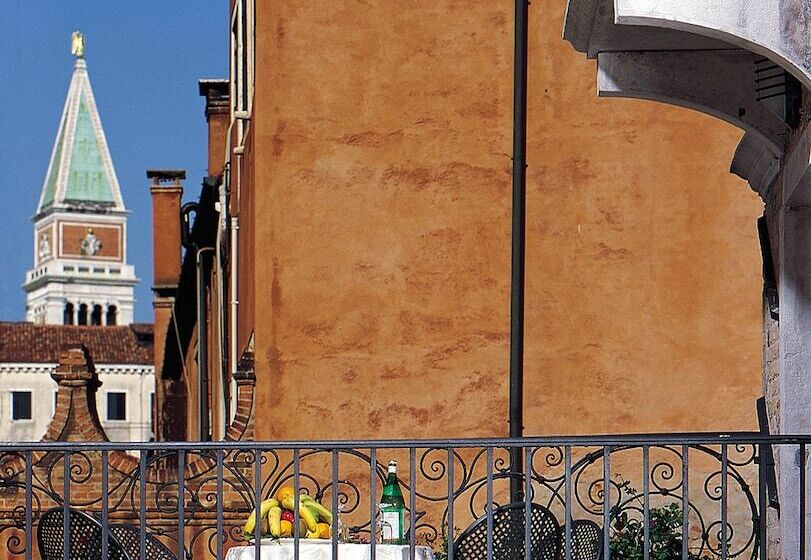 اتاق استاندارد سه نفره, Locanda Vivaldi