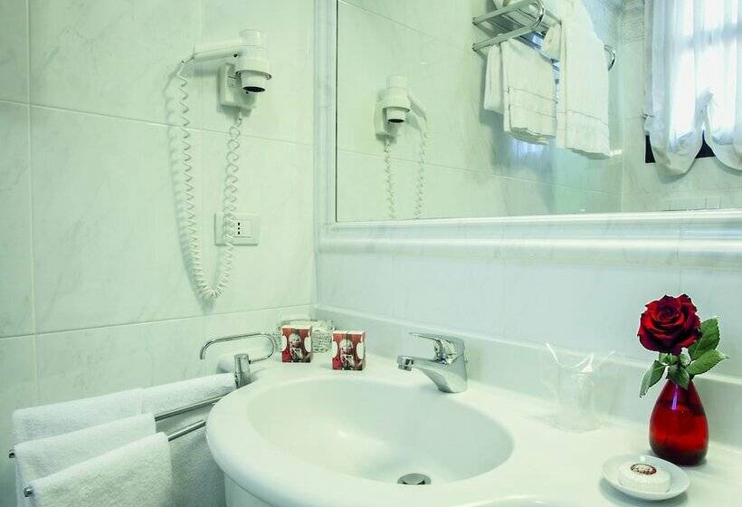 اتاق استاندارد سه نفره, Locanda Vivaldi