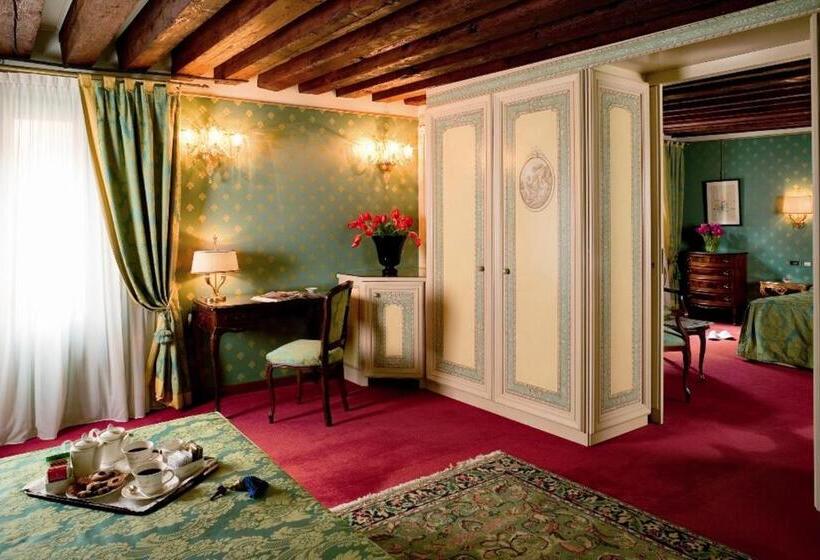 2 Bedroom Superior Suite with Balcony, Locanda Vivaldi