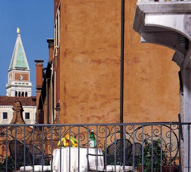 2 Bedroom Superior Suite with Balcony, Locanda Vivaldi