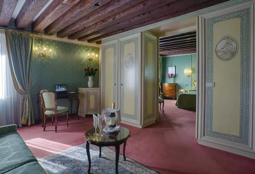 2 Bedroom Superior Suite with Balcony, Locanda Vivaldi