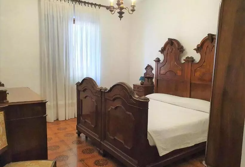 スタンダードシングルルーム, Madonna Di Luciago