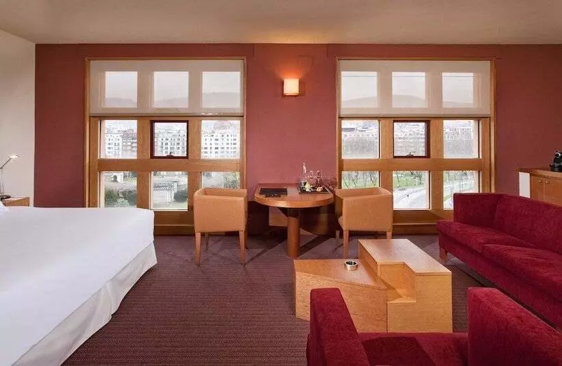 سوییت جونیور, Meliá Bilbao