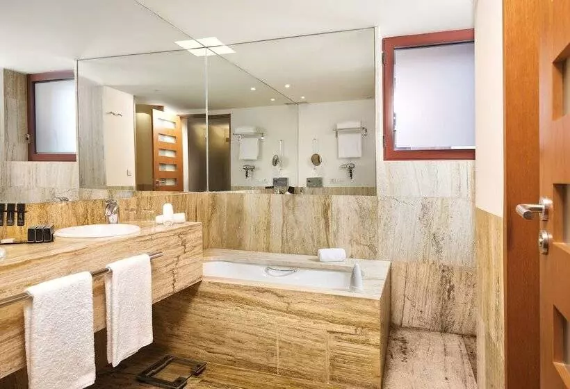 سوییت, Meliá Bilbao