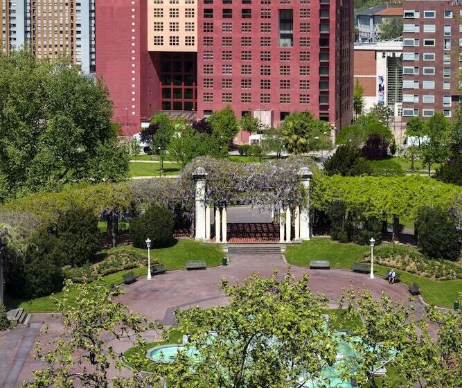 اتاق استاندارد با چشم‌انداز, Meliá Bilbao