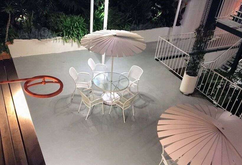 اتاق استاندارد با 2 تخت دوبل, Oasis Inn