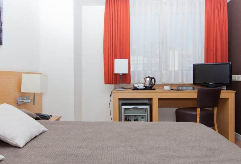 Номер Стандарт, Sagrada Familia