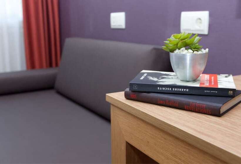 Номер Стандарт Трехместный, Sagrada Familia