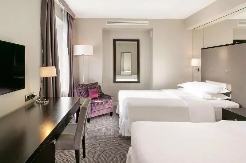 اتاق کلاسیک با چشمانداز شهر, Sheraton Bucharest
