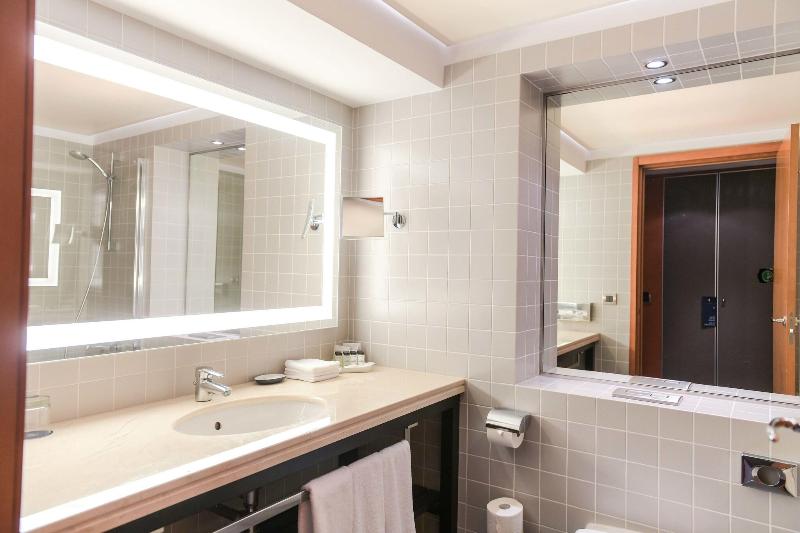 Executiverum King Size Säng, Sheraton Bucharest