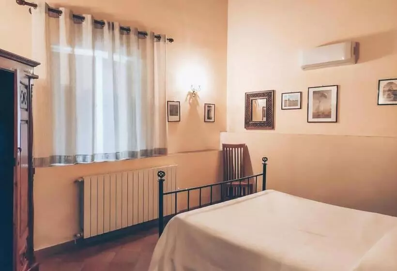 اتاق لوکس, Terme Acqua Pia