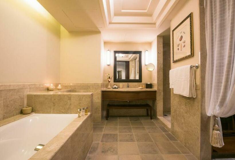 اتاق استاندارد با چشم‌انداز دریا, The Residence Mauritius