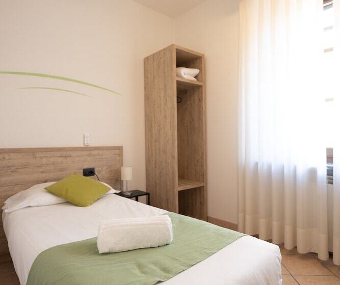 اتاق استاندارد یک نفره, Tornielli 9 By Lvg Hotel Collection