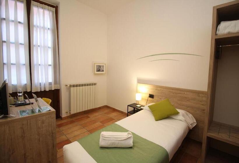 اتاق استاندارد یک نفره, Tornielli 9 By Lvg Hotel Collection