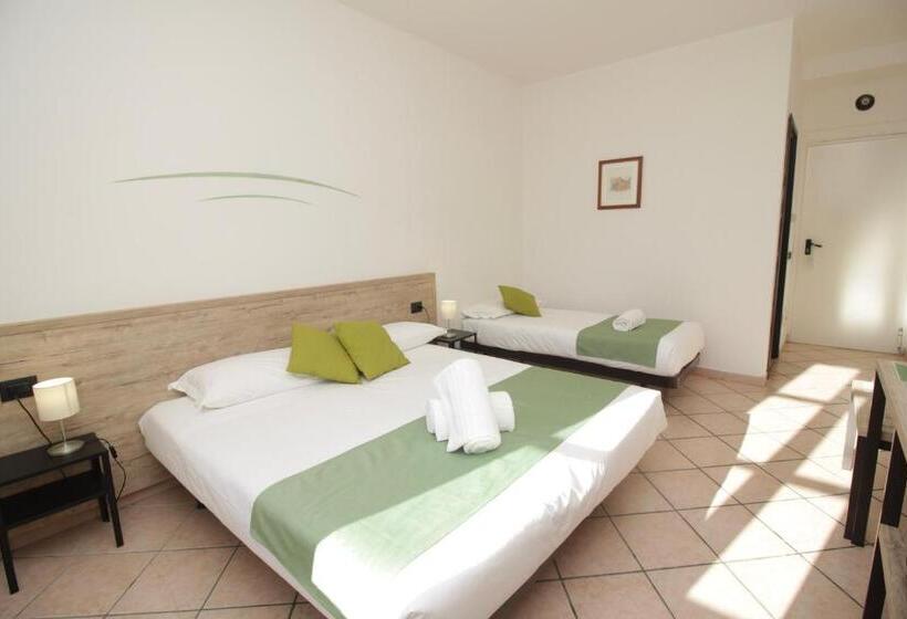 اتاق استاندارد سه نفره, Tornielli 9 By Lvg Hotel Collection