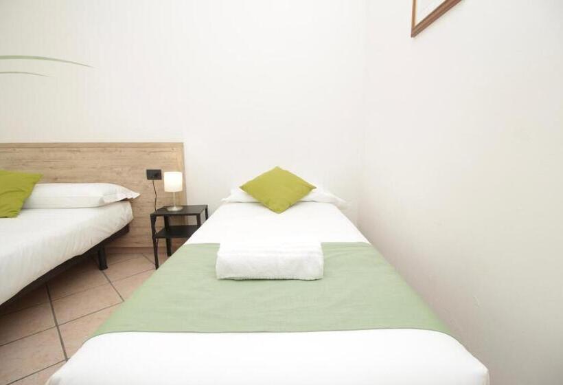 اتاق استاندارد سه نفره, Tornielli 9 By Lvg Hotel Collection