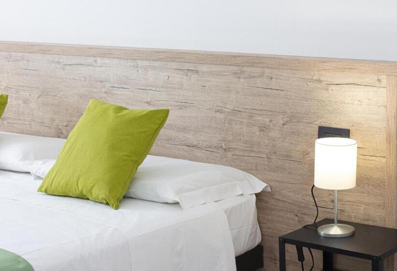 اتاق استاندارد چهار تخته, Tornielli 9 By Lvg Hotel Collection