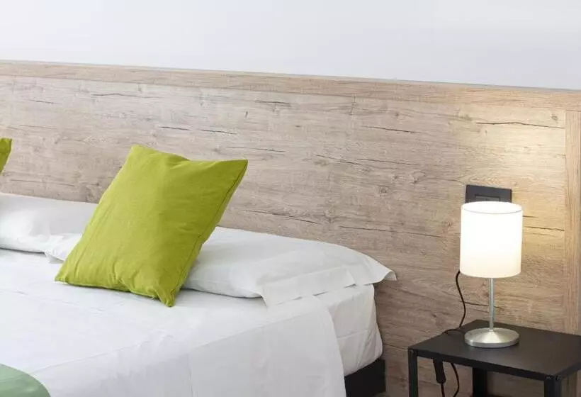 اتاق استاندارد چهار تخته, Tornielli 9 By Lvg Hotel Collection