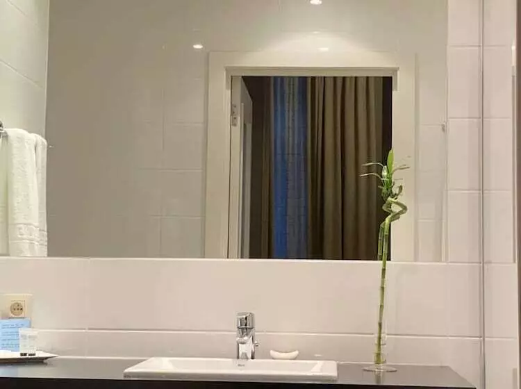 سوییت اجرایی, Mas Aparthotel Eu