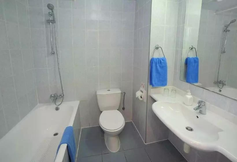 Standard Interior Room