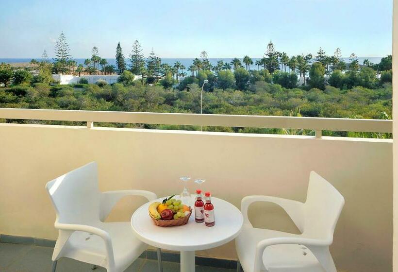 Номер Стандарт Боковой Вид на Море, Nissiana Hotel & Bungalows