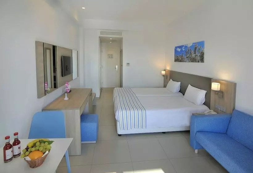 Superior Family Room