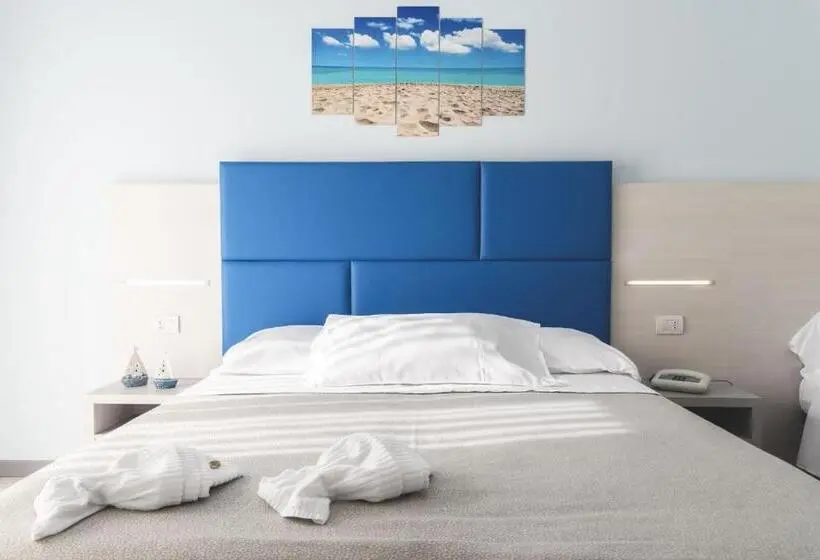 Triple Room Sea View, Continental