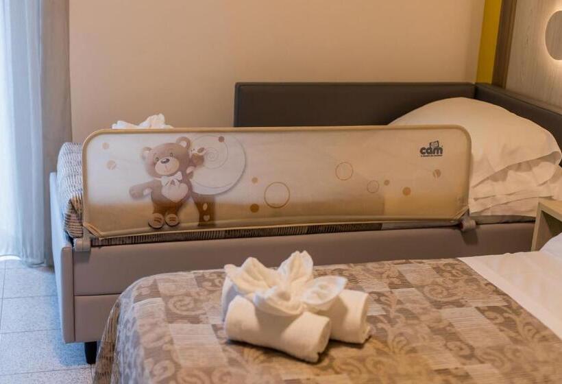 Triple Room Sea View, Continental