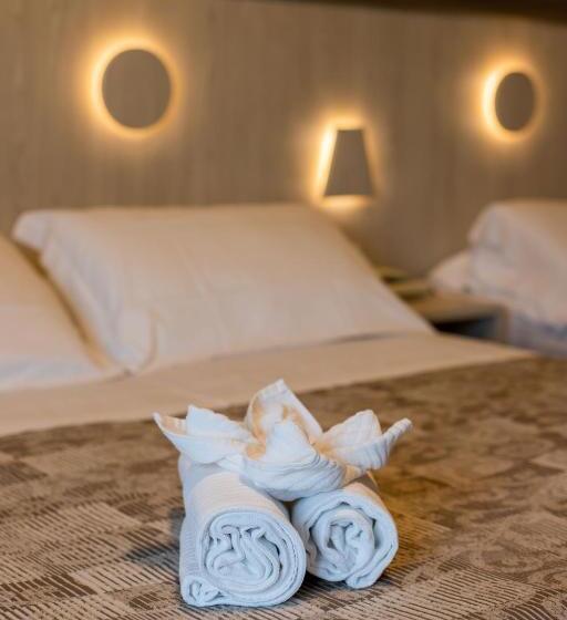 Triple Room Sea View, Continental